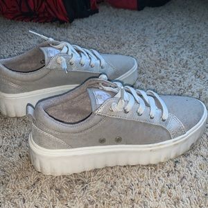 Grey platform sneakers